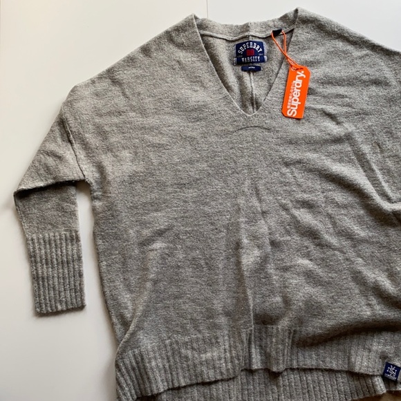 Superdry Varsity Sweater size M - Picture 1 of 3